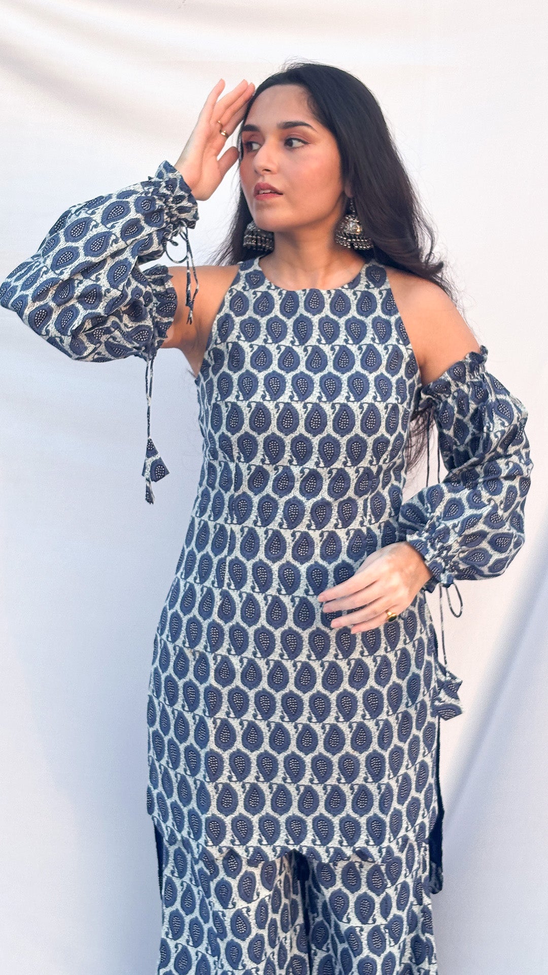 Blue Ethnic Bagh Print Cold-Shoulder Pure Cotton halterneck Corset Kurti Set With Scarf