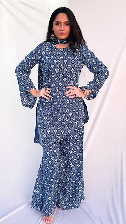 Blue Handblock Printed Corset Kurti Set with Slit Sleeves & Dupatta And Scarf
