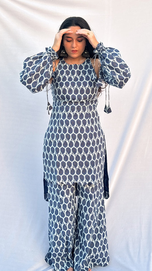 Blue Ethnic Bagh Print Cold-Shoulder Pure Cotton halterneck Corset Kurti Set With Scarf