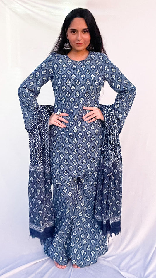 Blue Handblock Printed Corset Kurti Set with Slit Sleeves & Dupatta And Scarf